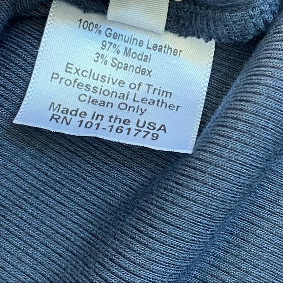 ILLIA Blue Leather Blouse - Picture 5 of 8